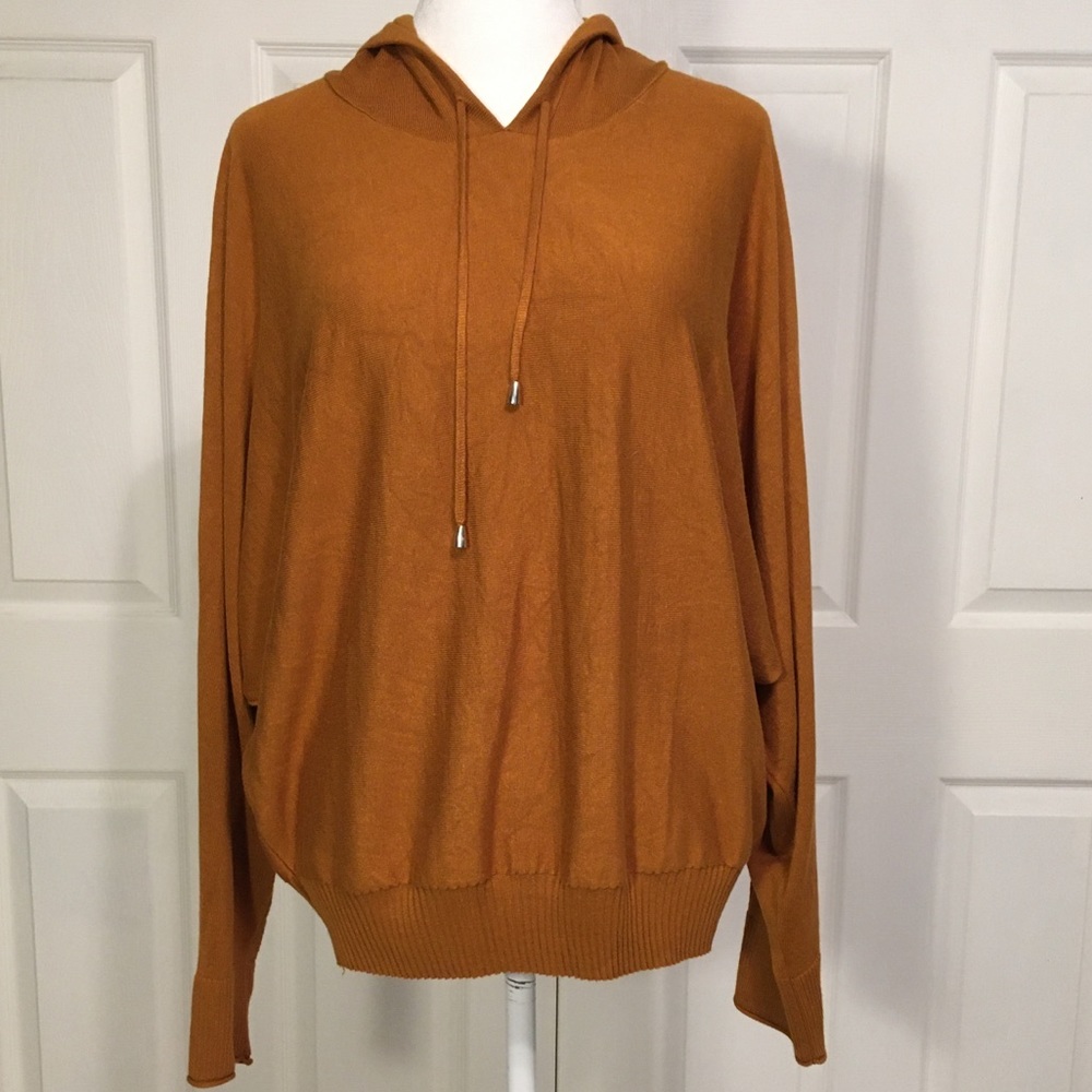CYRUS Hooded Top Long Sleeve